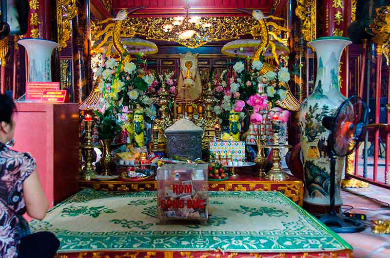 172 - Vietnam - Hanoi - templo de Bach Ma